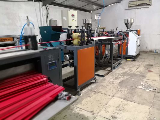 Macchina ad alto rendimento 380V dell'estrusione del supporto del prezzo da pagare della striscia di dati del PVC