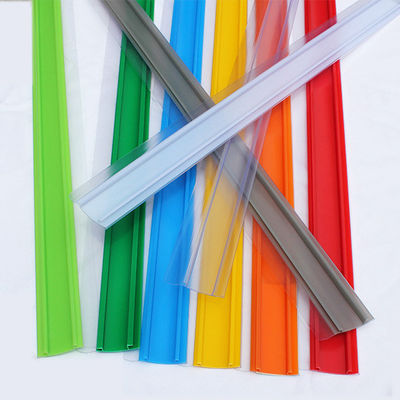La poli linea trasparente dati dell'estrusione di profilo del PVC del cloruro di vinile spoglia la linea dell'estrusione
