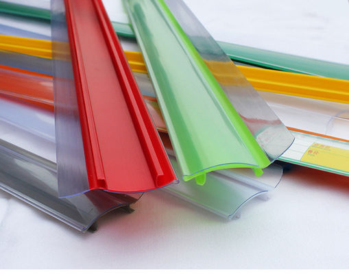 La poli linea trasparente dati dell'estrusione di profilo del PVC del cloruro di vinile spoglia la linea dell'estrusione
