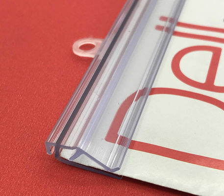 Linea di produzione di plastica di profilo del PVC del gancio dell'insegna del manifesto 5M/Min