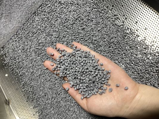 Composto di gomma termoplastico dell'elastomero termoplastico amichevole di Eco per il fondo di tappeto